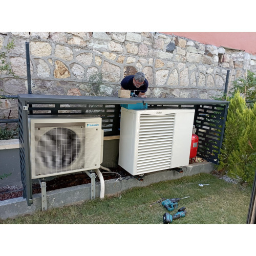 Bahçe ısı pompası kazan tesisat sistem dolabı 